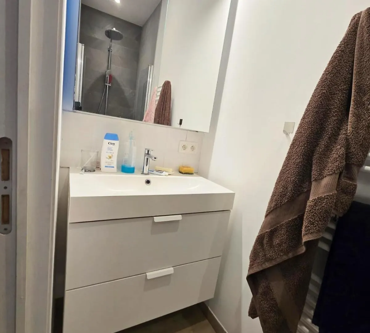 Cosy 2 Bedroom Apartment With Garden 0*, Bruselas Bélgica